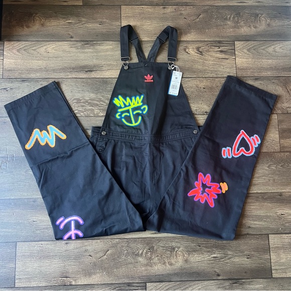 Adidas Unisex Love Unites Pride Overalls Black Size Medium NEW - Picture 1 of 9